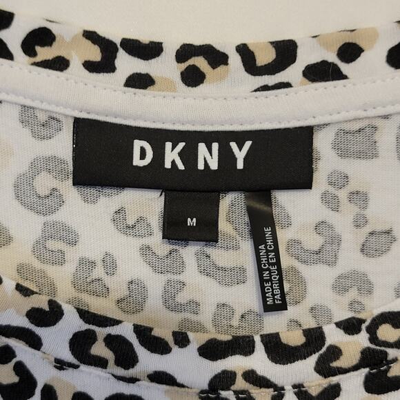 DKNY Leopard Print Top Crew Neck Short Sleeve Casual Athleisure Classic Size M - Picture 6 of 11
